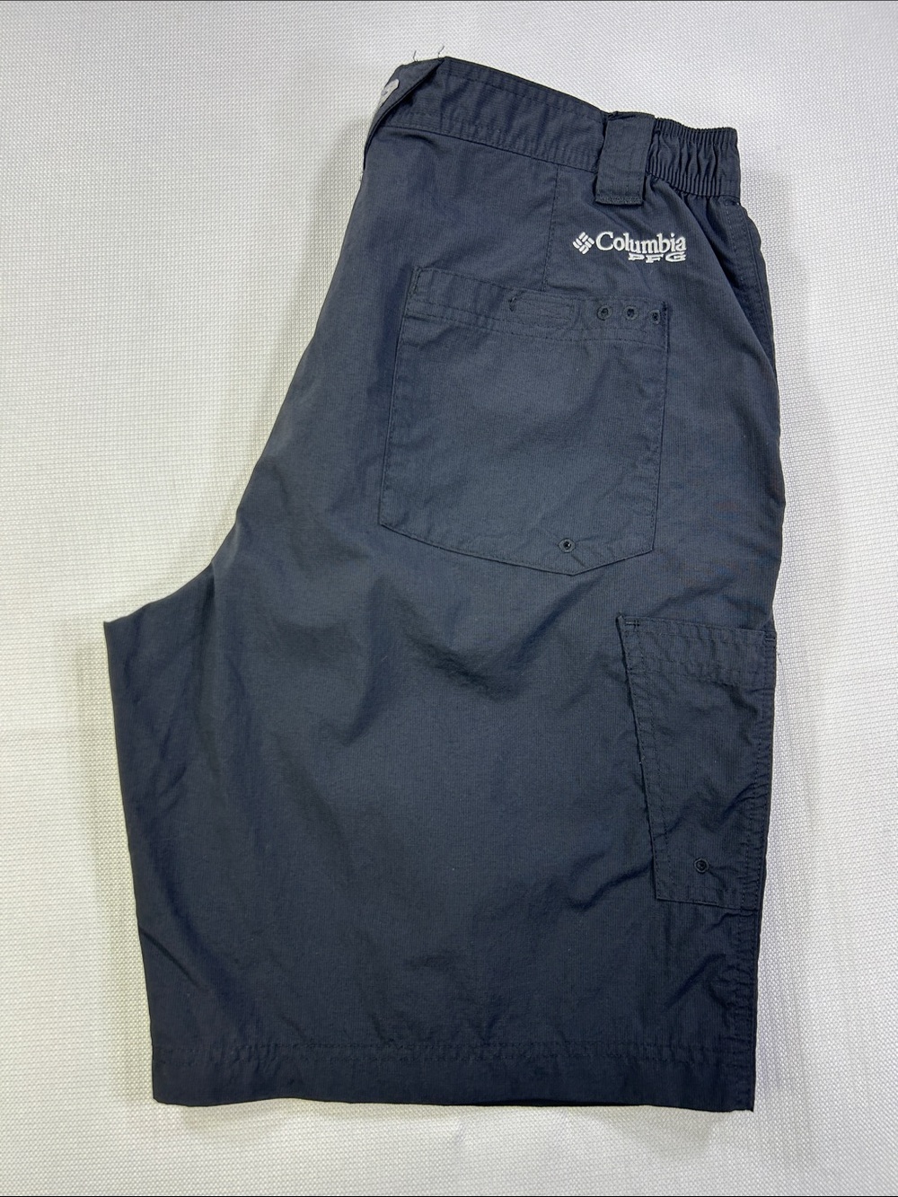 Columbia PFG Omni-Shade Fishing Shorts Men’s 34 Navy Cargo Performance Outdoor